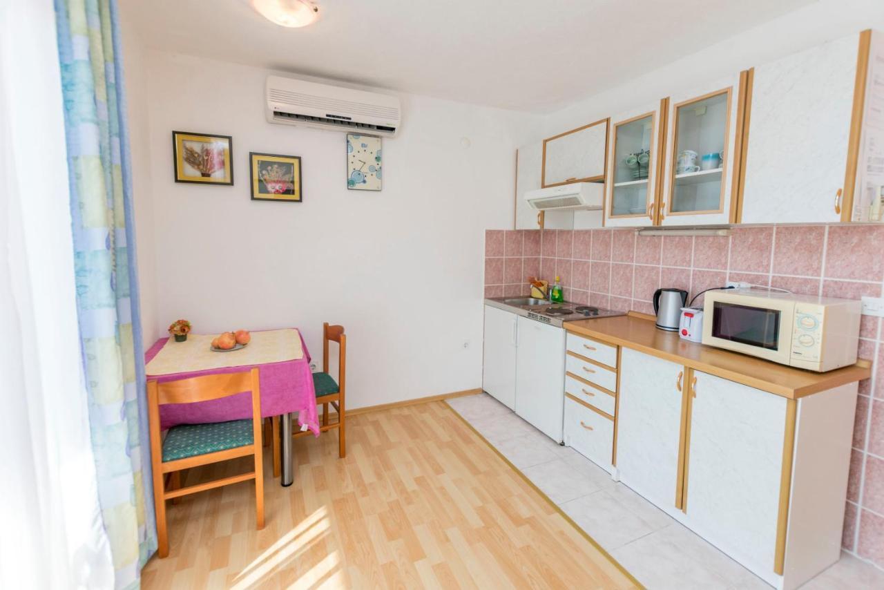 Apartments Nediljka 普利莫顿 外观 照片