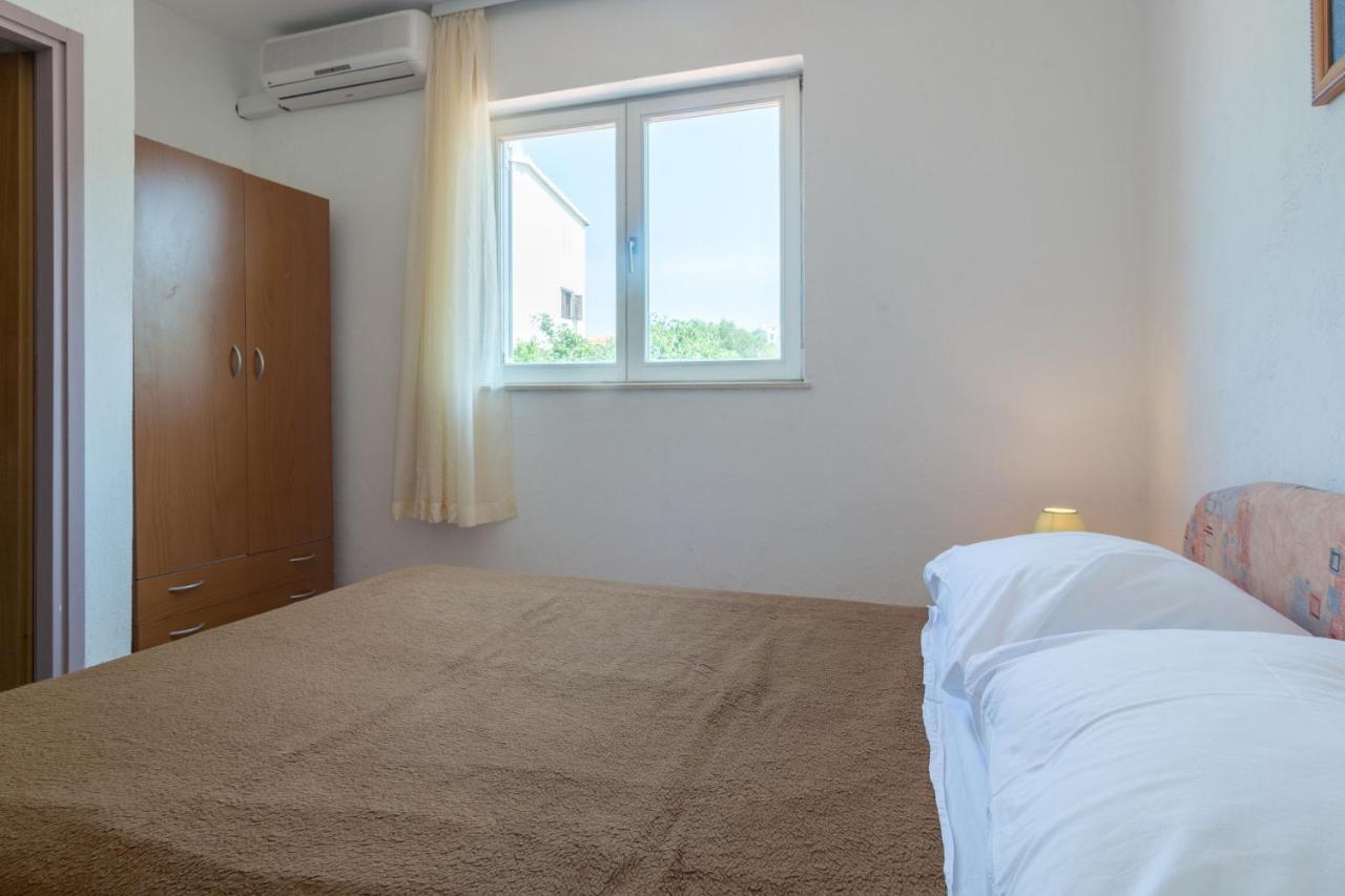 Apartments Nediljka 普利莫顿 外观 照片