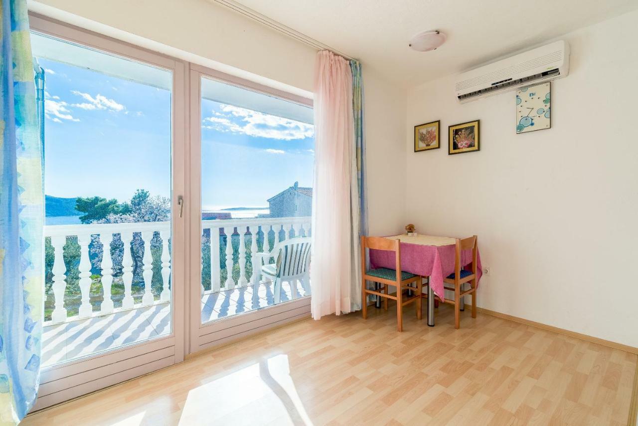 Apartments Nediljka 普利莫顿 外观 照片